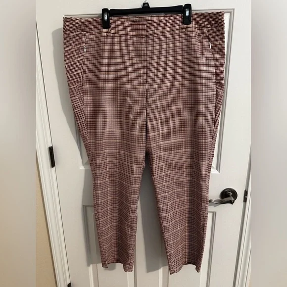 Lane Bryant Signature Fit 4-Season Ankle Pants Berry Plaid Stretch Plus Size 22 - Picture 3 of 14